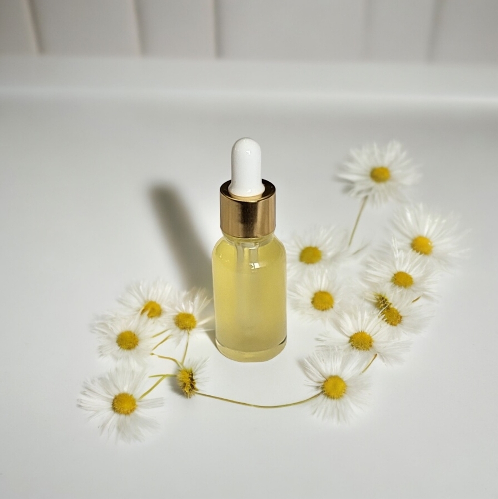 The Serum Lavender With Dandelion Infusion Luxury Age Defying Hydration - Picture 7 of 12
